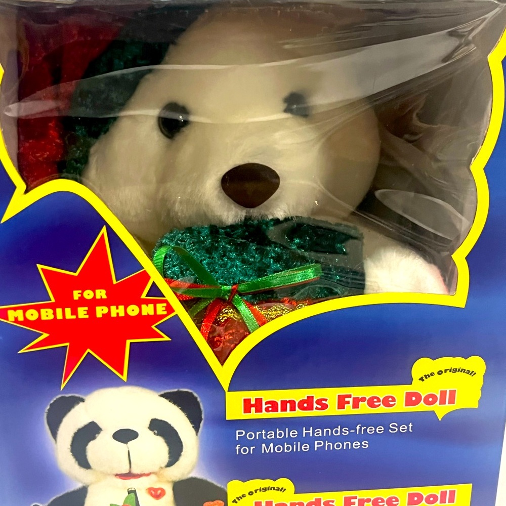 Cell Phone Hands Free Talking Moving Hands Mic Speaker CHRISTMAS White Bear Doll